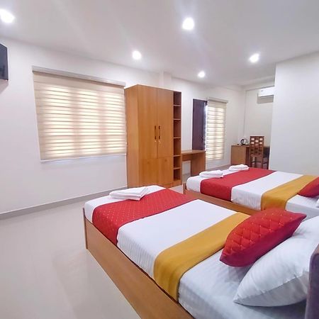 Lavender Arcade Apartment Kochi Exterior photo